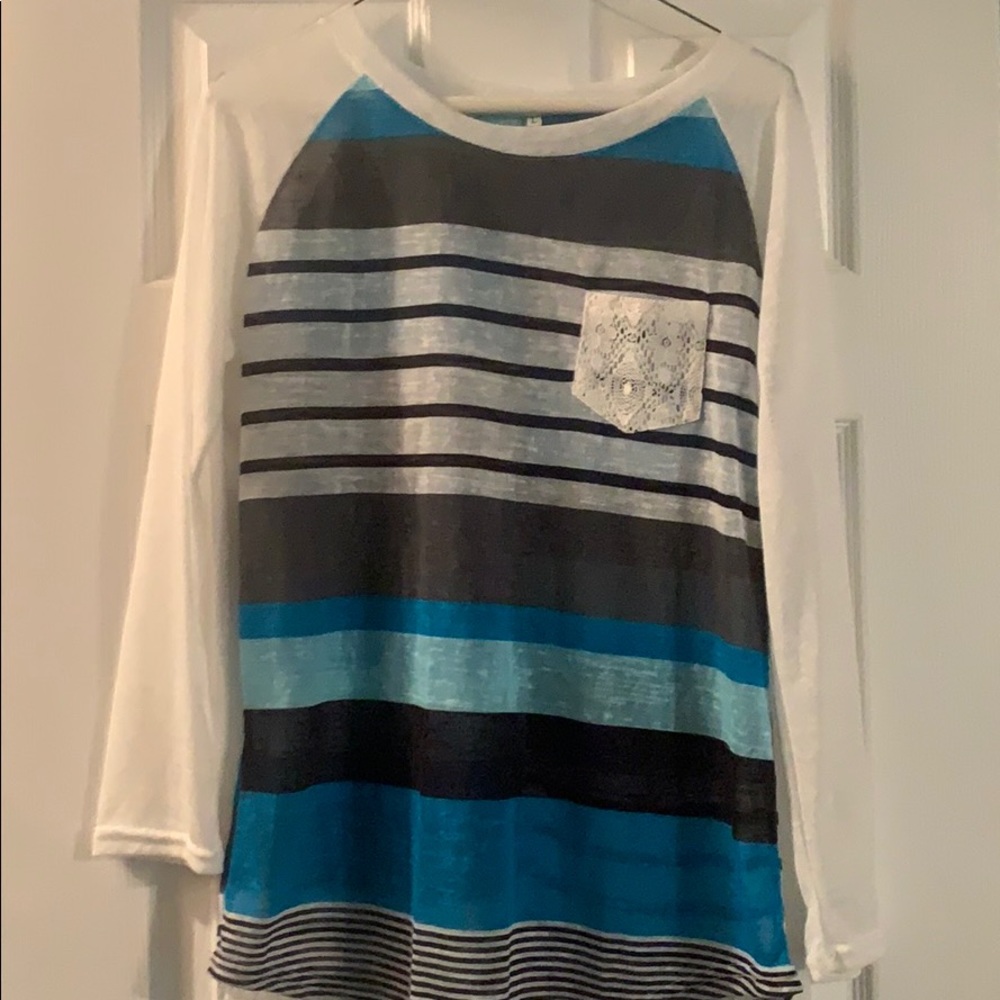 Long sleeve lace pocket sheer top